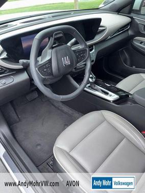White Frost Tricoat 2024 Buick Envista Avenir
