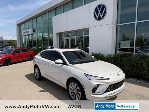 White Frost 2024 Buick Envista Avenir
