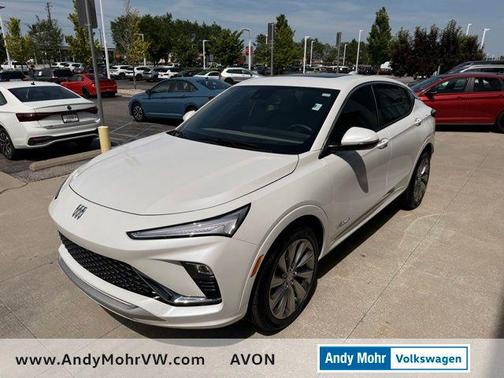 White Frost 2024 Buick Envista Avenir