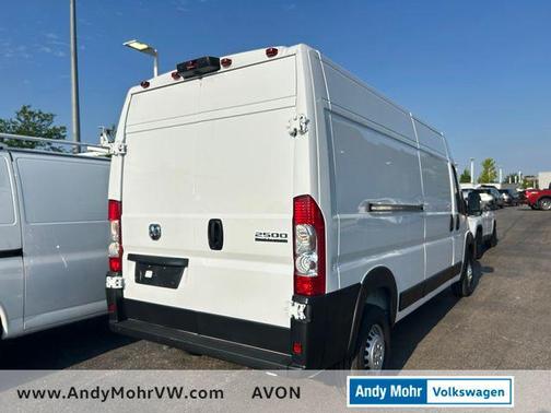 Bright White Clearcoat 2026 RAM ProMaster 2500 High Roof