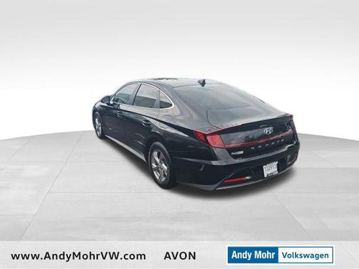 2022 Hyundai SONATA SE