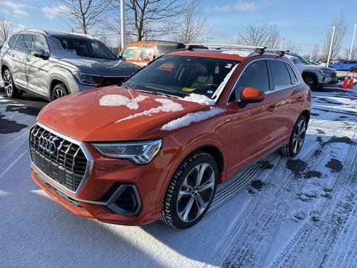 2019 Audi Q3 2.0T S line Premium Plus
