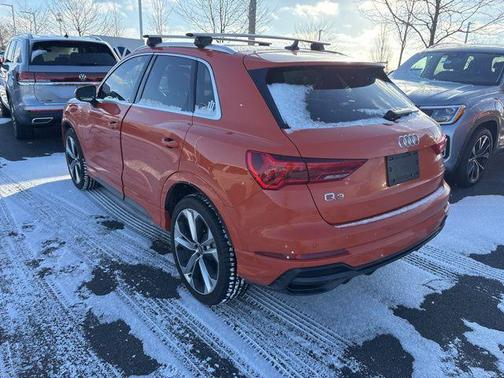2019 Audi Q3 2.0T S line Premium Plus
