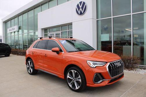 2019 Audi Q3 2.0T S line Premium Plus