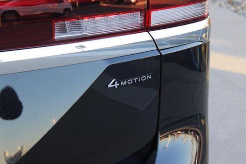 2026 Volkswagen Atlas 2.0T SEL Premium R-Line 4MOTION