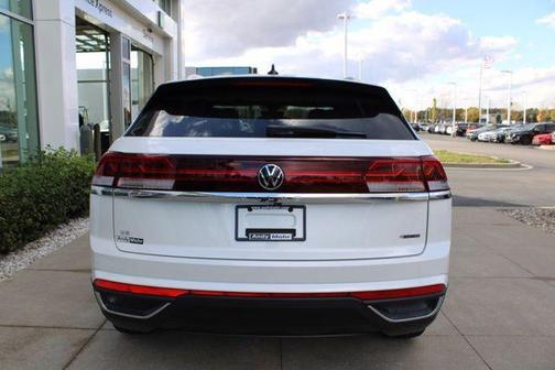 2026 Volkswagen Atlas Cross Sport 2.0T SE