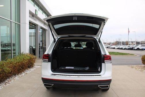 2026 Volkswagen Atlas 2.0T SE