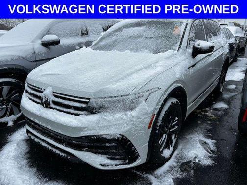 2022 Volkswagen Tiguan 2.0T SE R-Line Black 4MOTION
