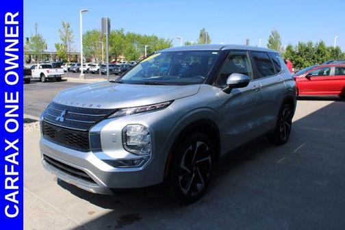 Alloy Silver Metallic 2023 Mitsubishi Outlander SE