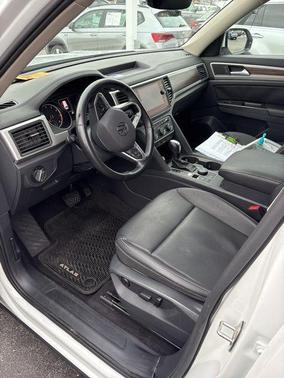 2021 Volkswagen Atlas 3.6L SE w/Technology