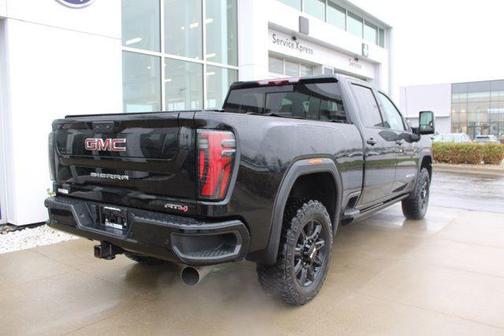 2024 GMC Sierra 2500 AT4