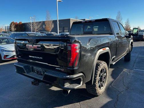 2024 GMC Sierra 2500 AT4