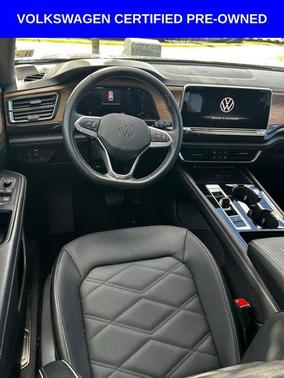 2025 Volkswagen Atlas 2.0T SE w/Technology 4MOTION