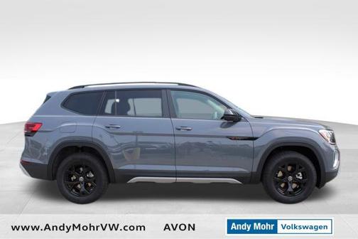 2025 Volkswagen Atlas 2.0T SE