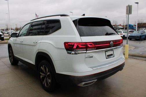 2025 Volkswagen Atlas 2.0T SE