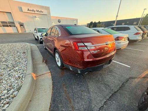 2014 Ford Taurus SEL
