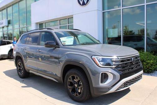 2025 Volkswagen Atlas 2.0T Peak Edition