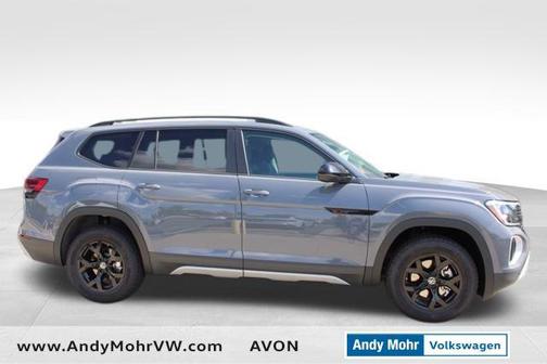 2025 Volkswagen Atlas 2.0T SE