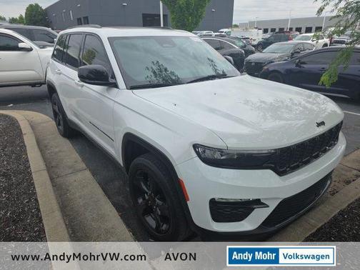 Bright White Clearcoat 2023 Jeep Grand Cherokee Limited