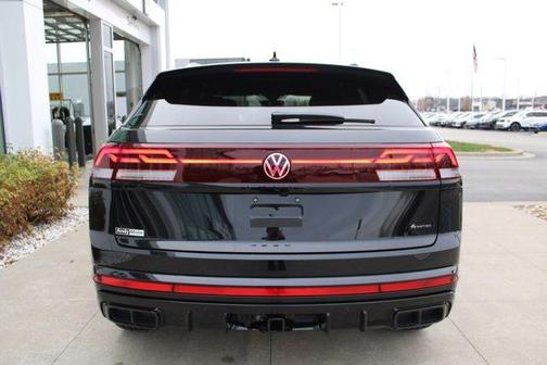 2026 Volkswagen Atlas Cross Sport 2.0T SEL