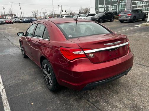 2014 Chrysler 200 Limited