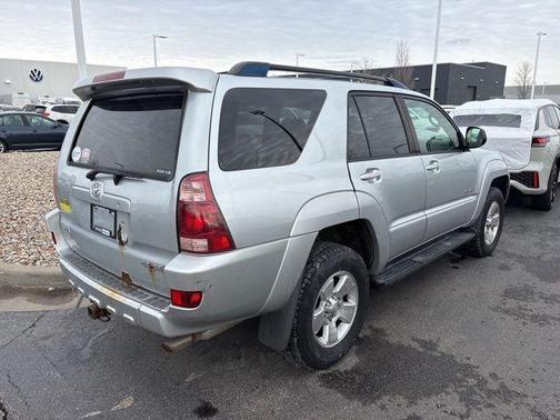 2004 Toyota 4Runner SR5