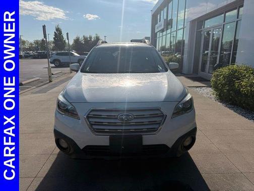 Crystal White Pearl 2016 Subaru Outback 2.5i Premium