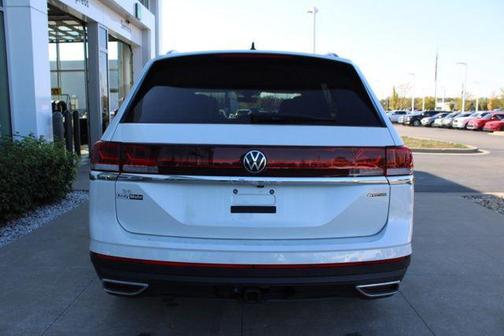 2026 Volkswagen Atlas 2.0T SE w/Technology 4MOTION