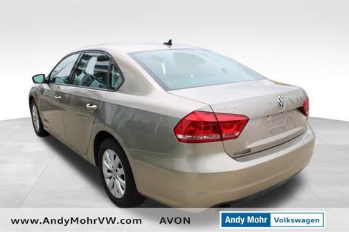 2015 Volkswagen Passat 1.8T S