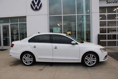 2017 Volkswagen Jetta 1.8T SEL