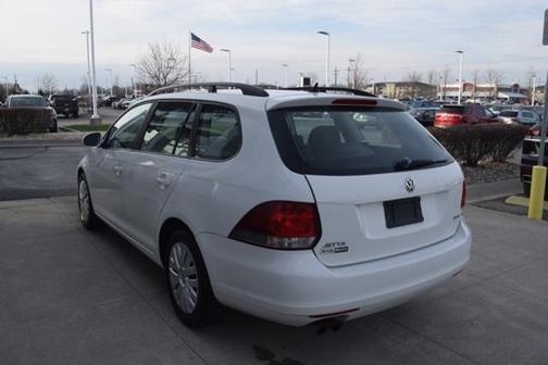 2013 Volkswagen Jetta SportWagen S