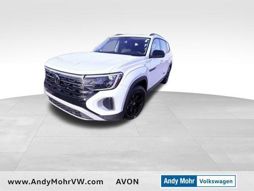 2024 Volkswagen Atlas 2.0T SE w/Technology 4MOTION