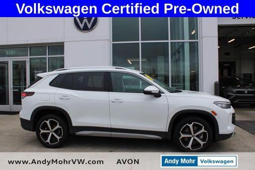 Pure White 2025 Volkswagen Tiguan 2.0T SE 4MOTION
