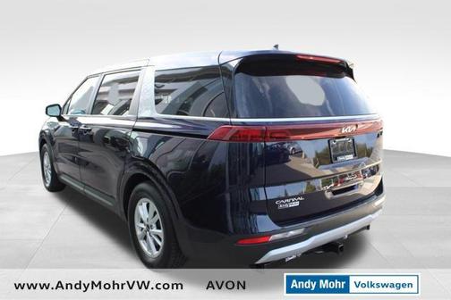 2023 Kia Carnival LX