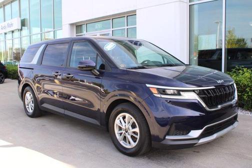 2023 Kia Carnival LX