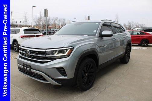 Pyrite Silver Metallic 2022 Volkswagen Atlas Cross Sport 3.6L V6 SE w/Technology