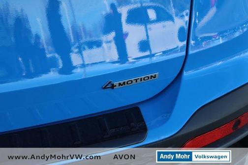 2025 Volkswagen Taos 1.5T SE Black