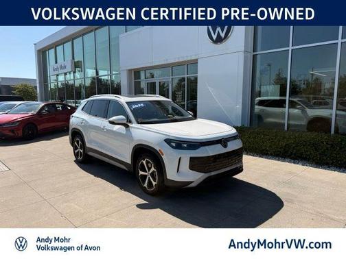 pure white 2026 Volkswagen Tiguan 2.0T SE 4MOTION