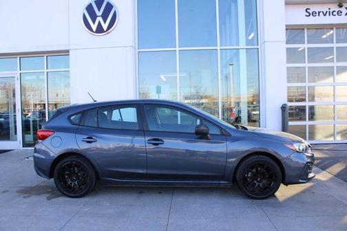 2017 Subaru Impreza 2.0i