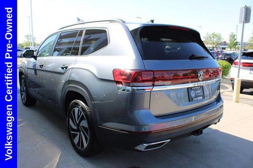 Pure White 2025 Volkswagen Atlas 2.0T SE w/Technology 4MOTION