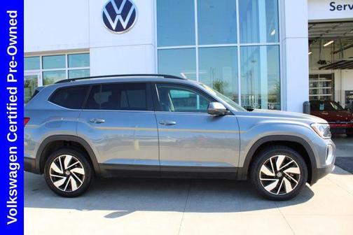 Pure White 2025 Volkswagen Atlas 2.0T SE w/Technology 4MOTION