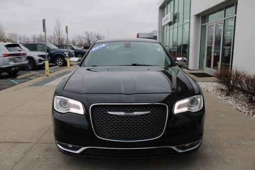 2016 Chrysler 300 S