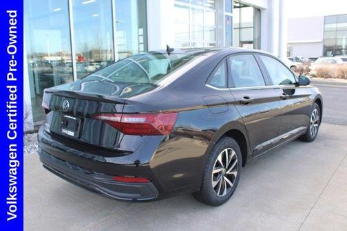 Deep Black Pearl 2024 Volkswagen Jetta 1.5T S