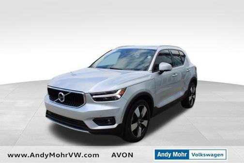 2019 Volvo XC40 T5 Momentum