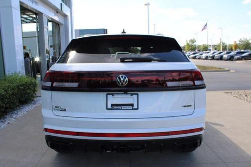 2026 Volkswagen Atlas Cross Sport 2.0T SEL