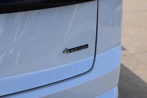 2026 Volkswagen Atlas Cross Sport 2.0T SEL