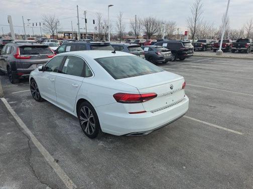 2021 Volkswagen Passat 2.0T SE