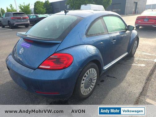 Silk Blue Metallic 2016 Volkswagen Beetle 1.8T SE
