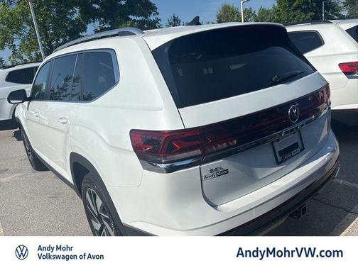opal white pearl 2026 Volkswagen Atlas 2.0T SEL