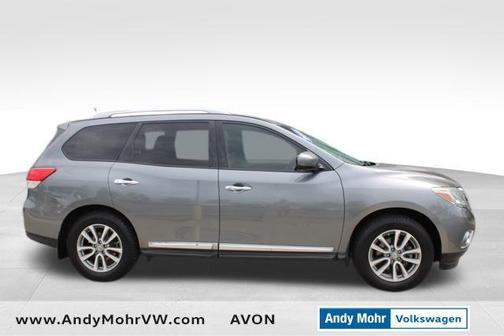 2016 Nissan Pathfinder SL